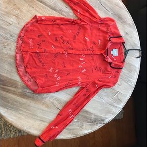 Women’s Top. Size 4